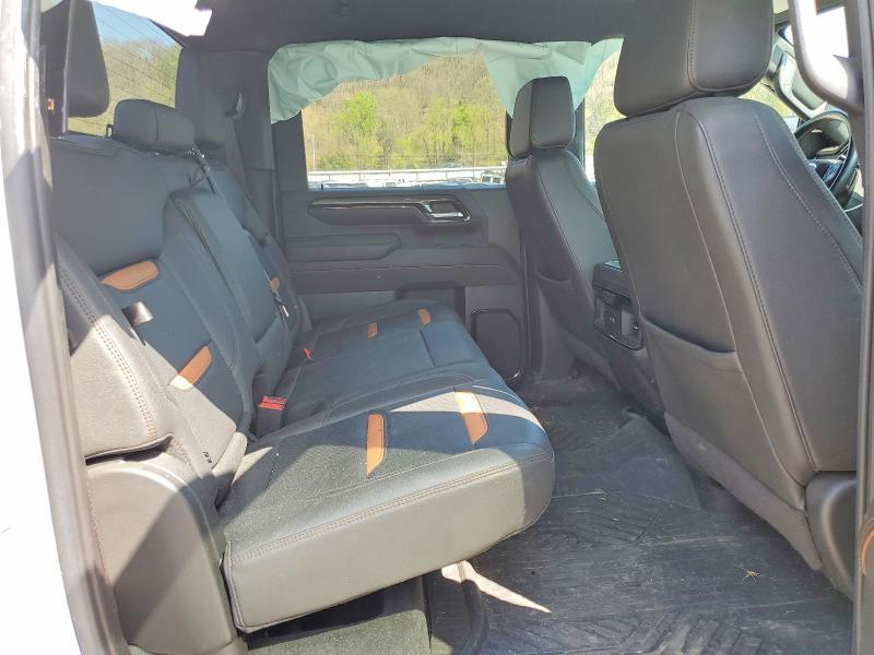 2024 GMC Sierra K2500 AT4