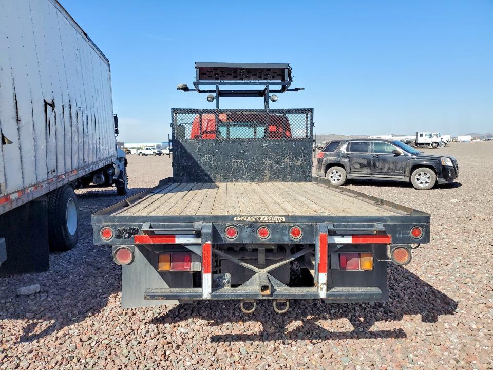 2006 Isuzu NPR Flatbed Truck
