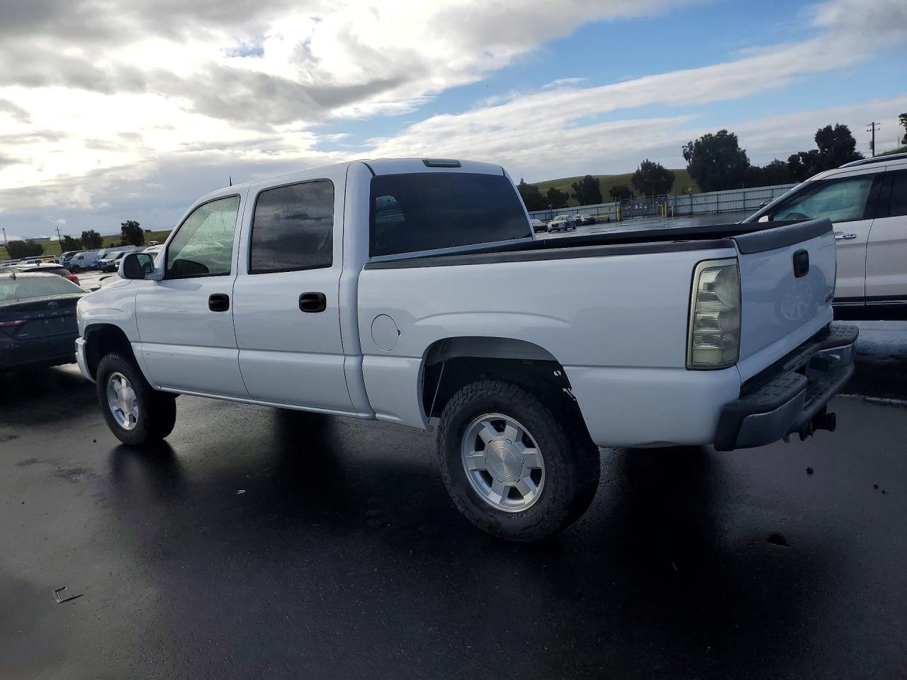 2004 GMC New Sierra K1500