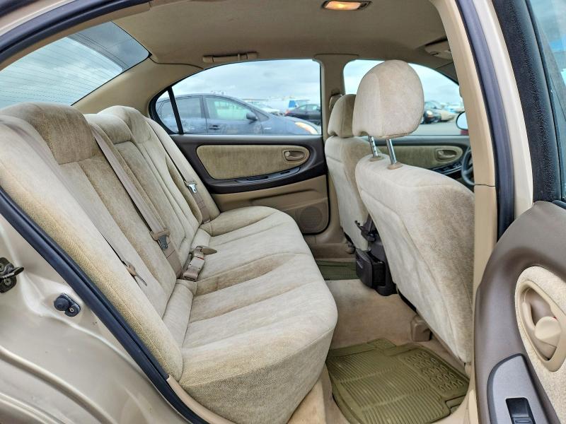 2000 Nissan Maxima gxe