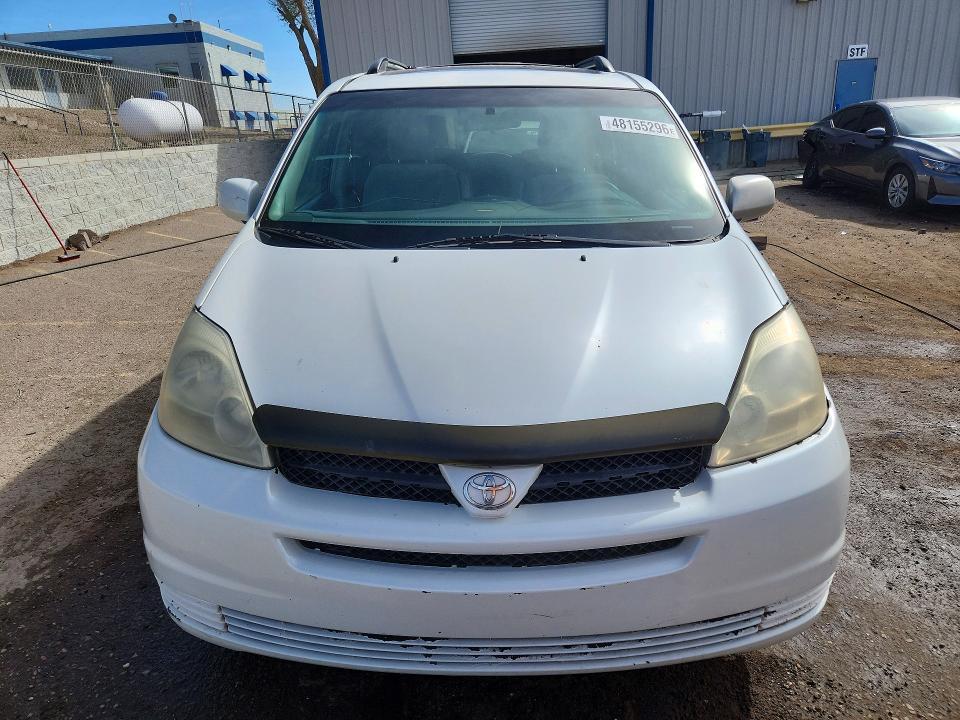 2004 Toyota Sienna xle 7 Passenger