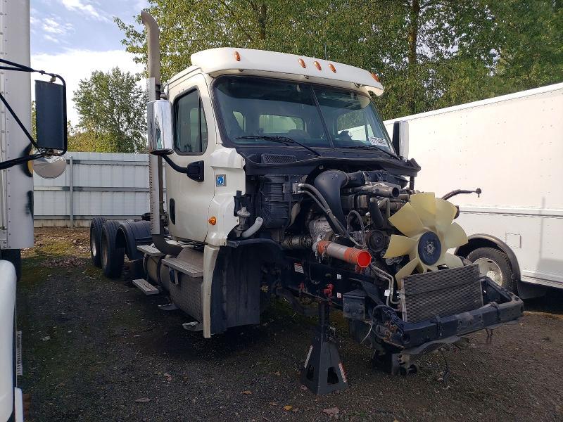 2019 Freigliner 2019 Freightliner Cascadia 125 Semi Truck