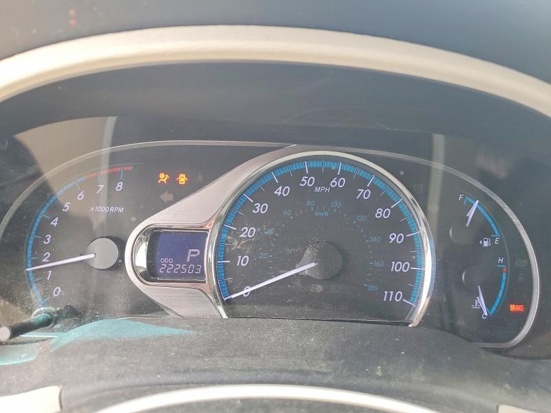 2011 Toyota Sienna xle 8-passenger