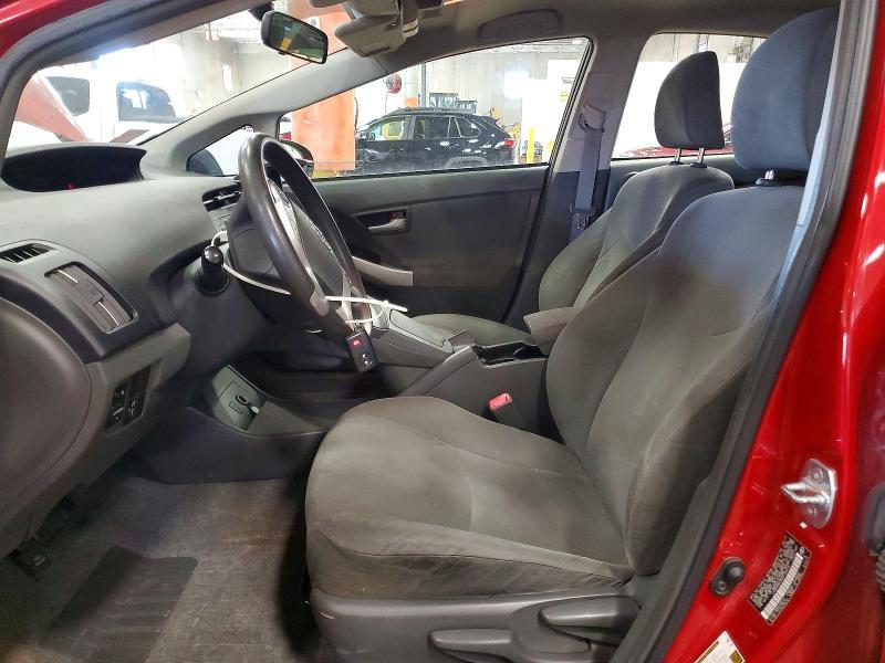 2010 Toyota Prius iii