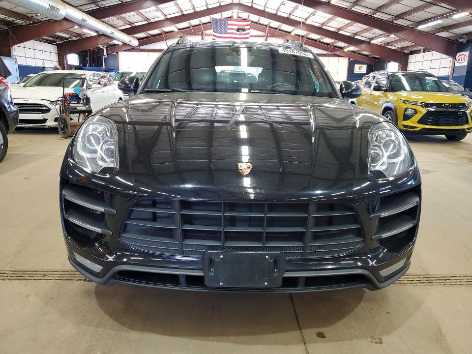 2018 Porsche Macan Turbo