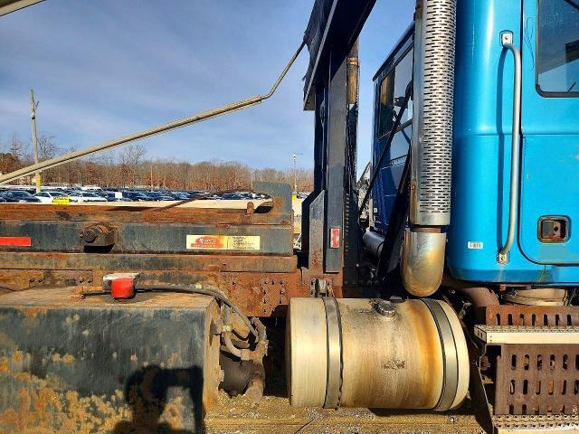 2009 Mack Gu713 Roll-off Container Truck