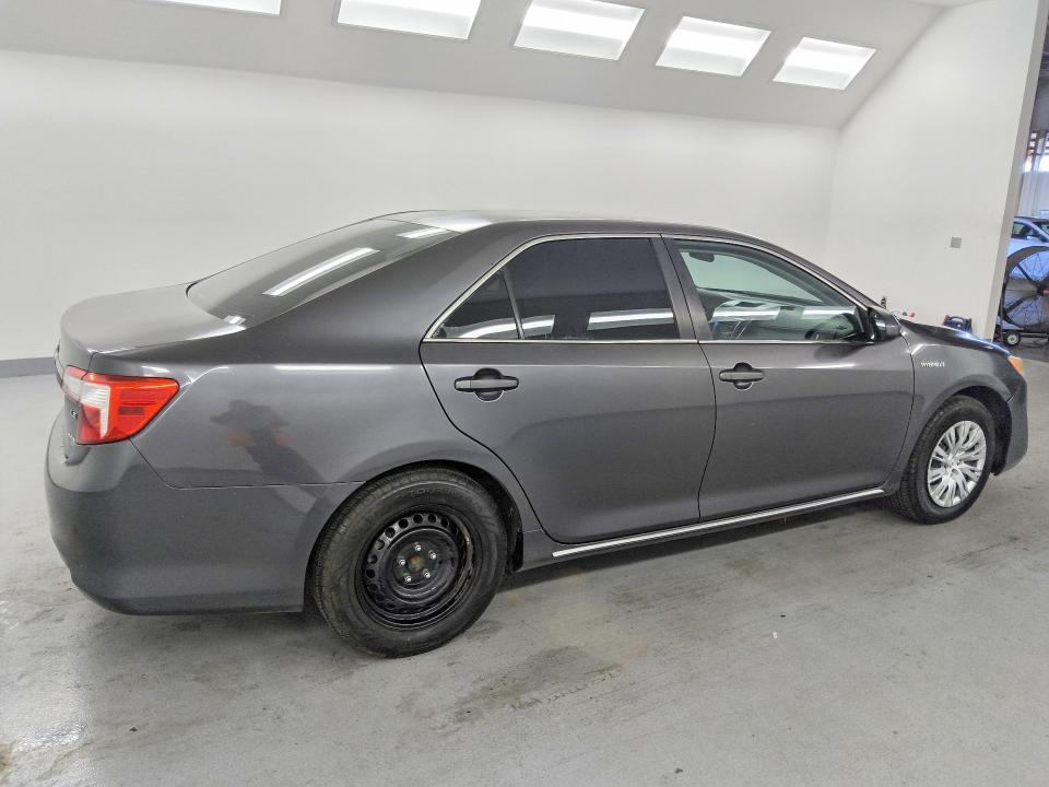 2014 Toyota Camry Hybrid le