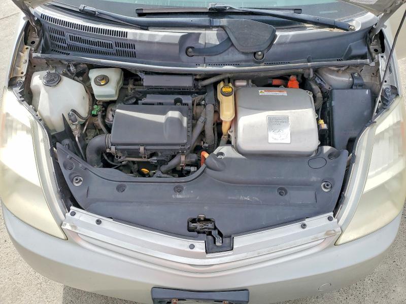 2004 Toyota Prius Base