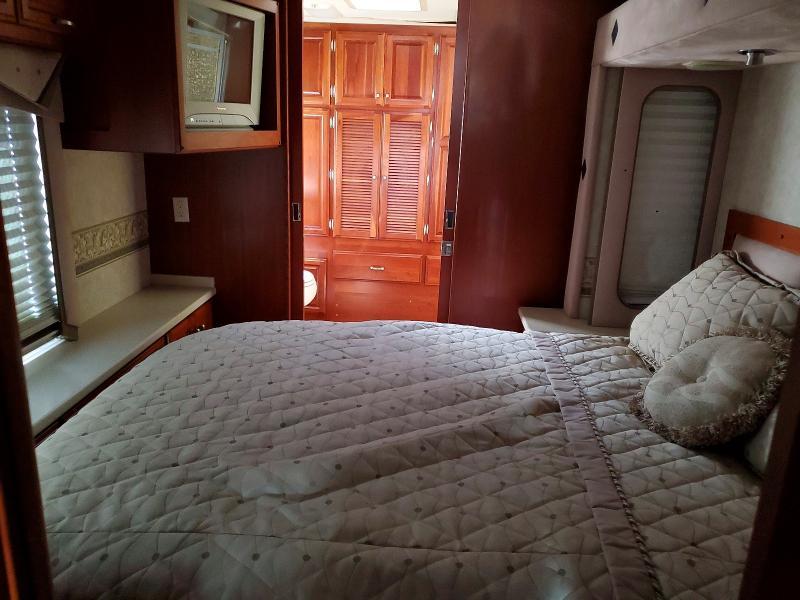 2005 Spartan Motors 2005 Fleetwood rv
