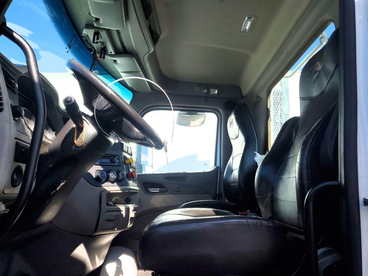 2020 Peterbilt 579 Semi Truck