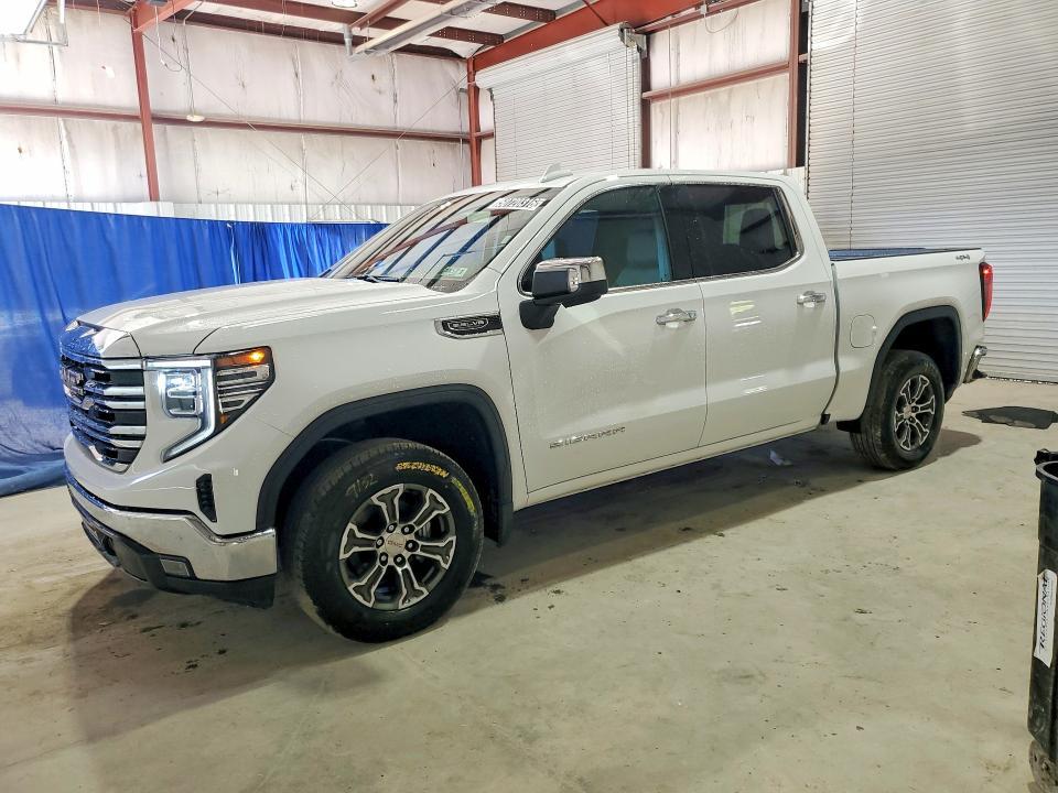 2026 GMC Sierra K1500 SLT