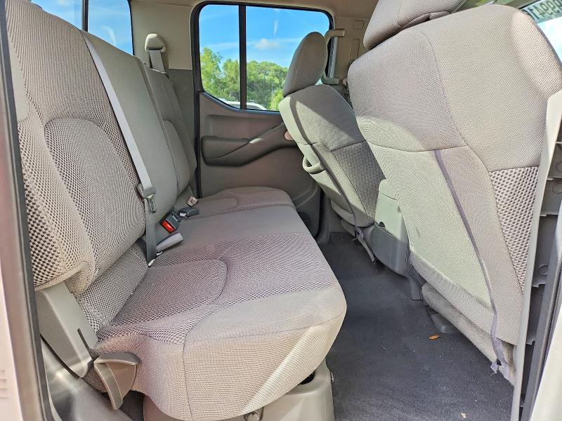 2021 Nissan Frontier sv