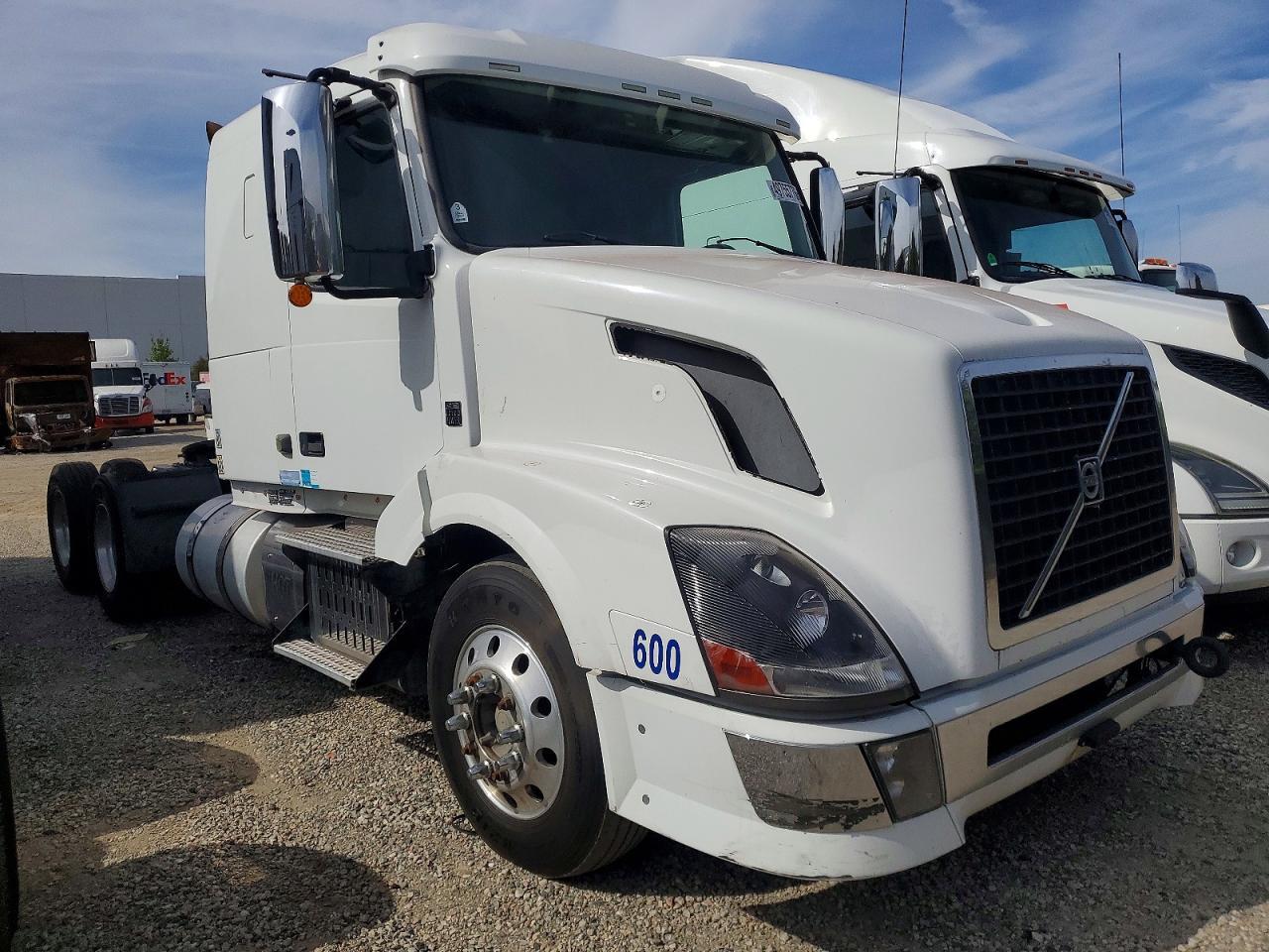 2014 Volvo VN VNL