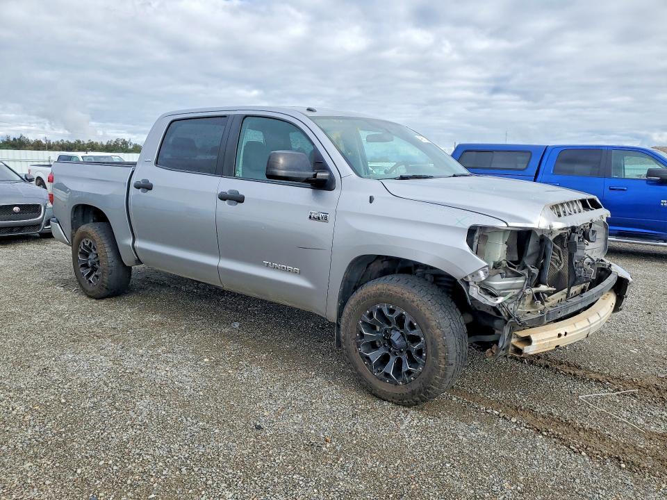 2015 Toyota Tundra SR5
