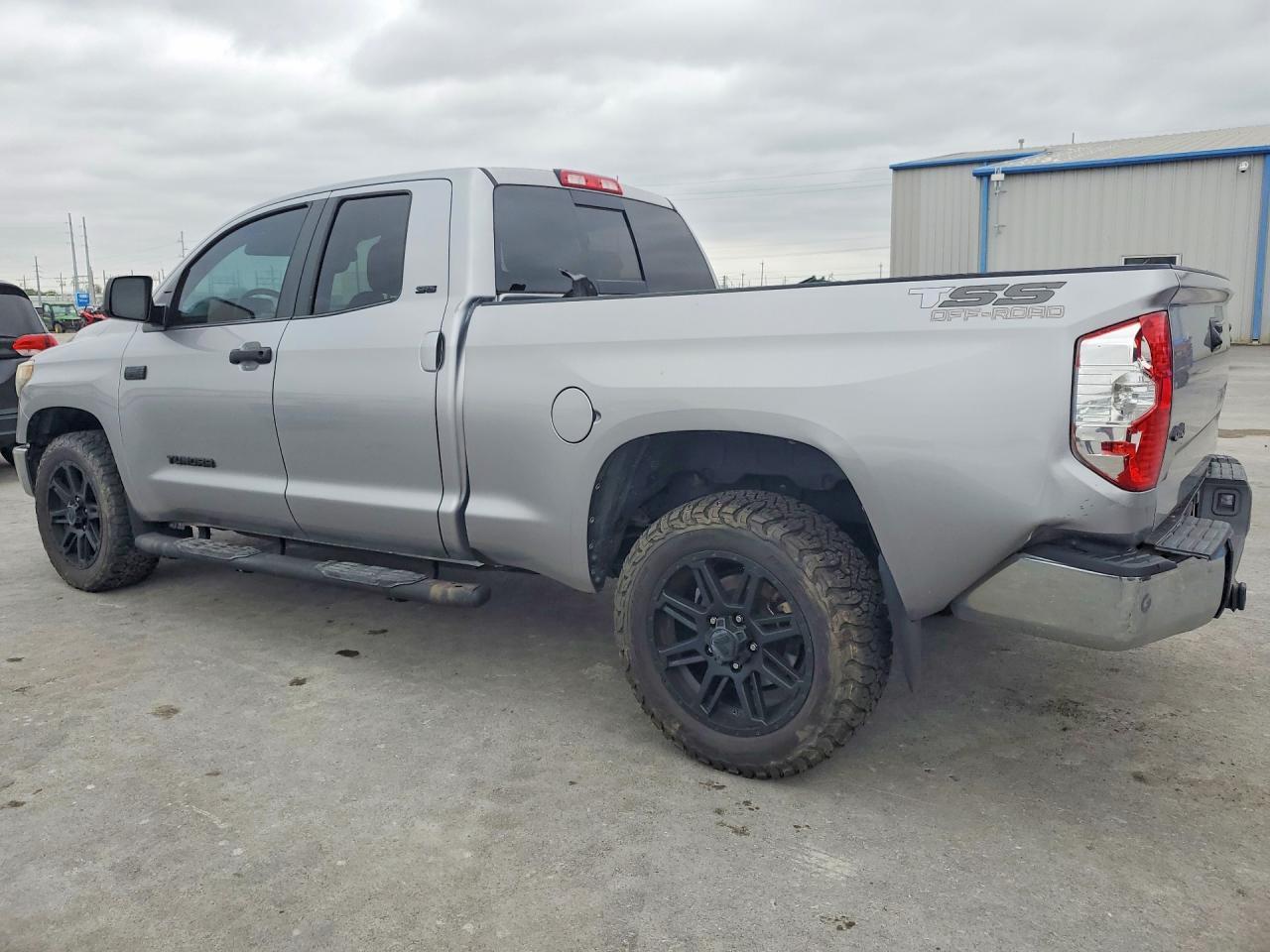 2018 Toyota Tundra SR5