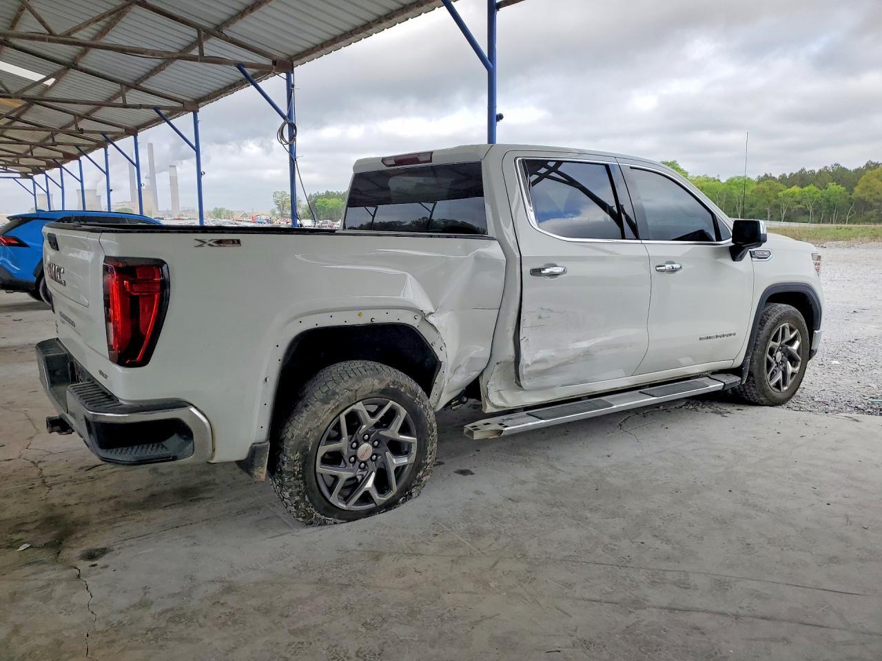 2024 GMC Sierra K1500 SLT