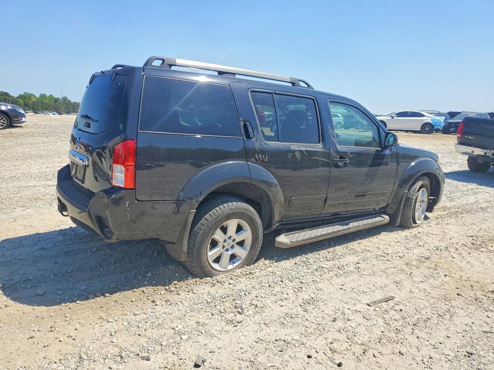 2012 Nissan Pathfinder s