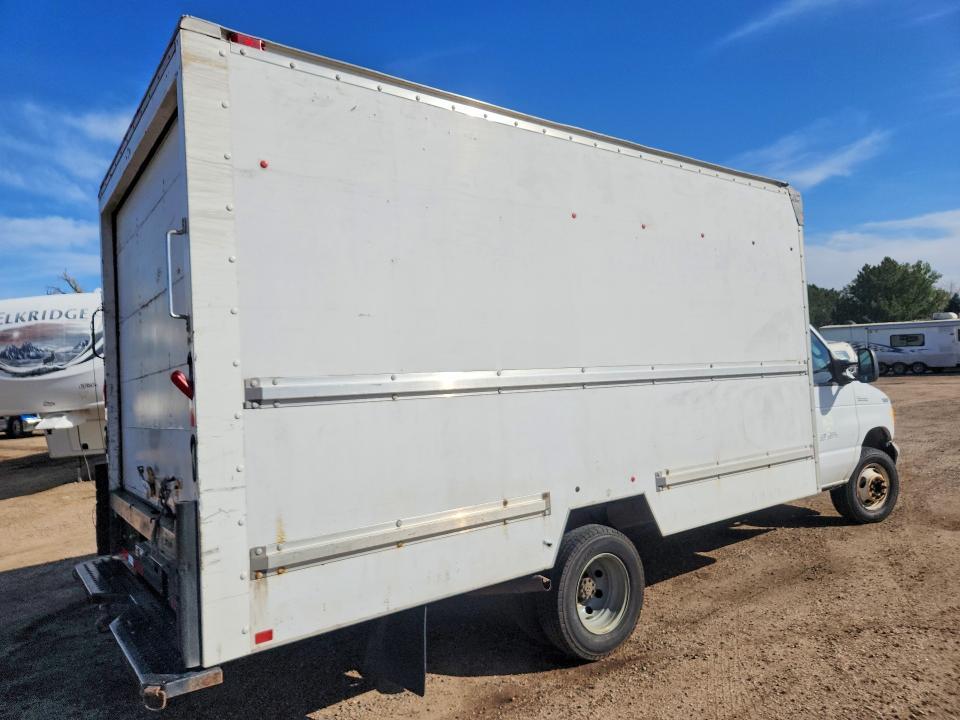 2006 Ford E350 BOX Truck
