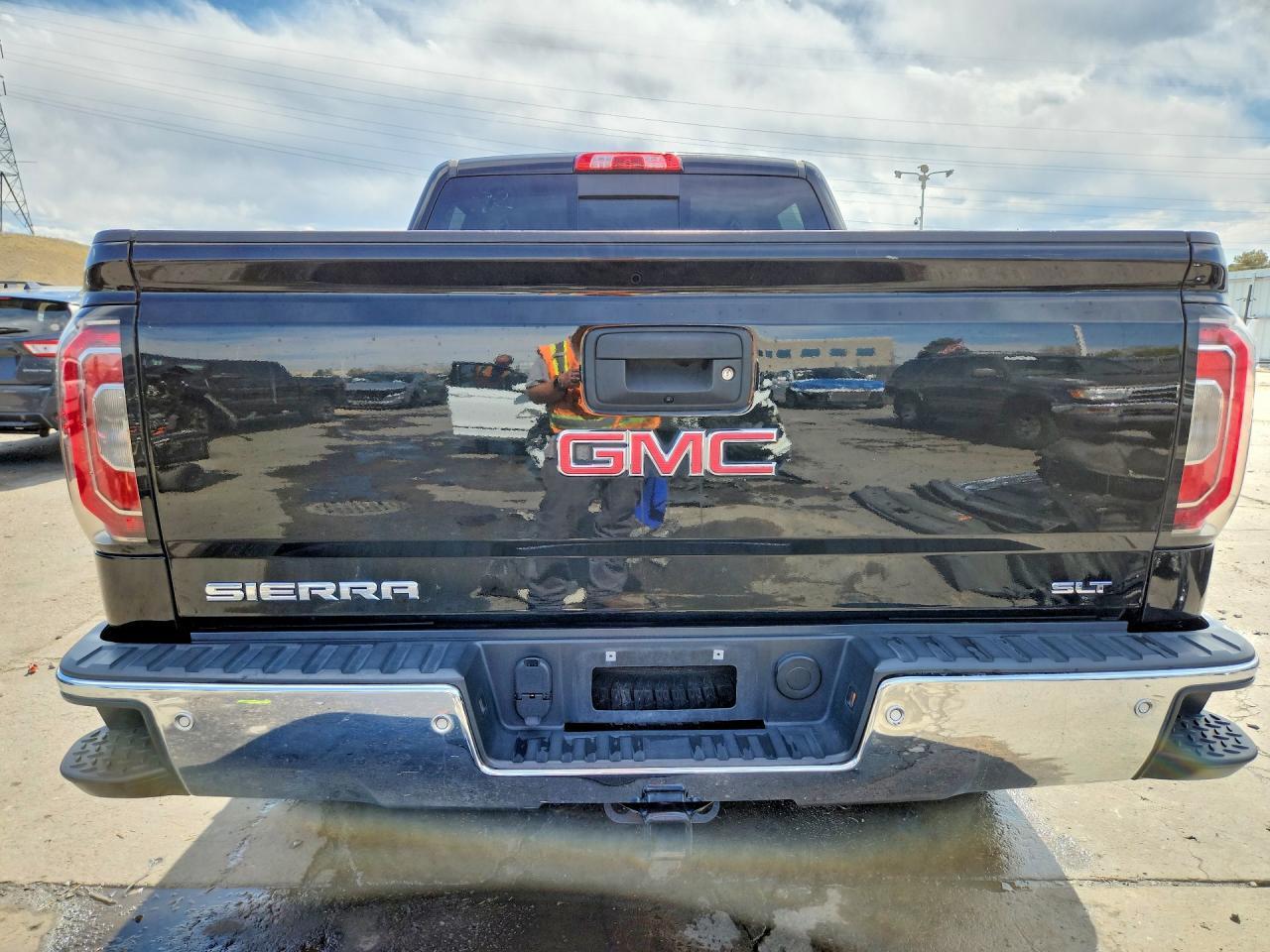2018 GMC Sierra K1500 SLT