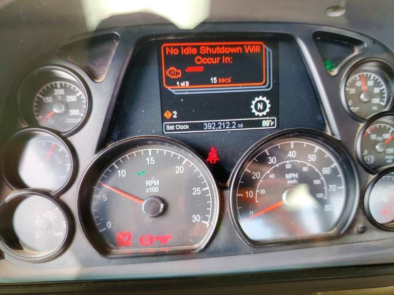 2016 Peterbilt 579 Semi Truck