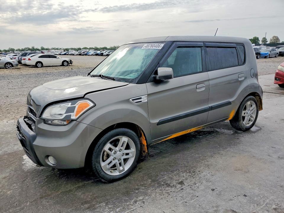 2010 KIA Soul +