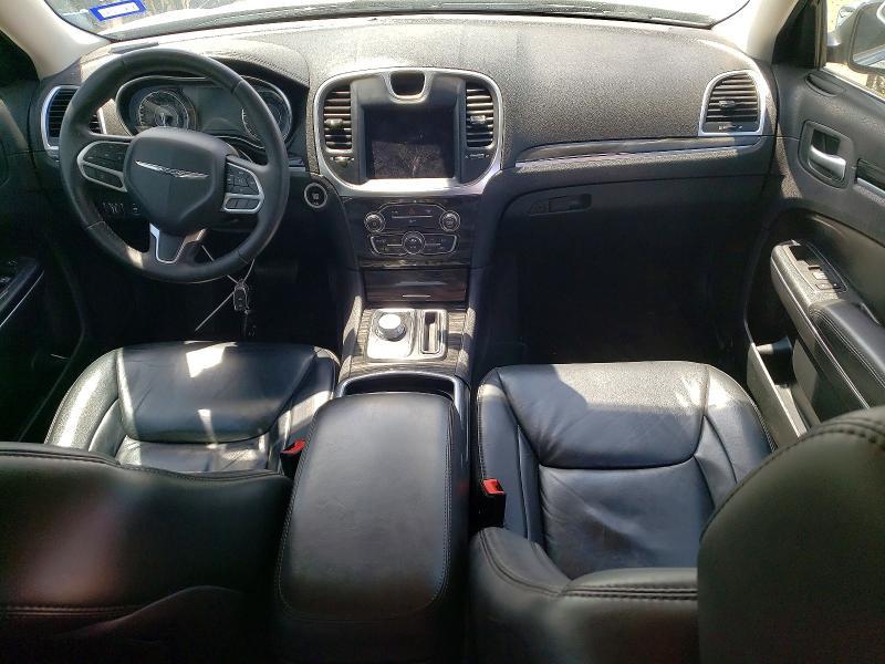 2017 Chrysler 300 Limited