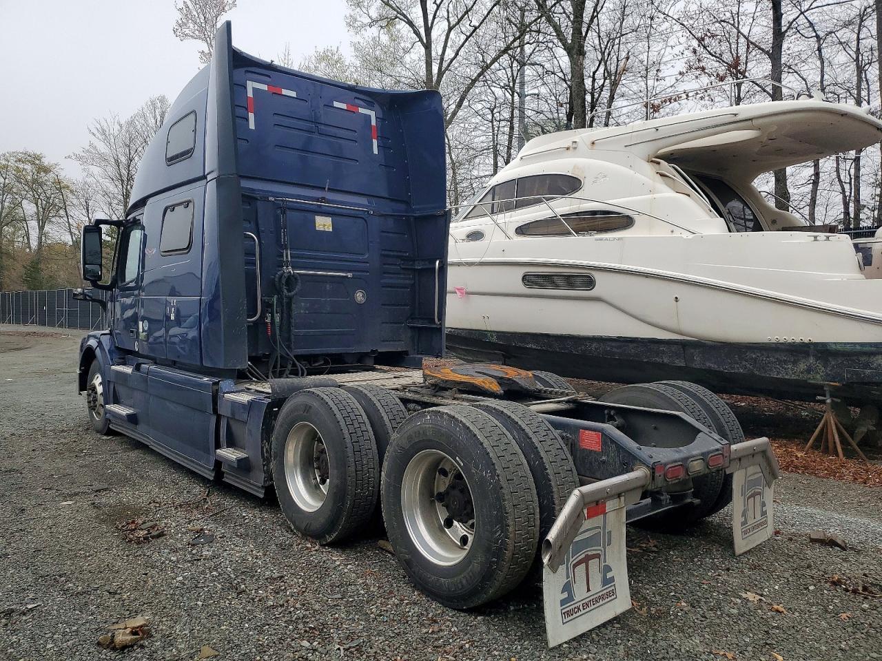 2018 Volvo VN VNL-Semi Truck