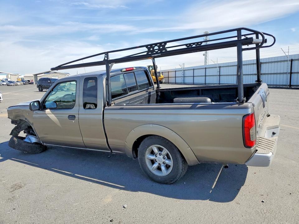 2004 Nissan Frontier King cab xe