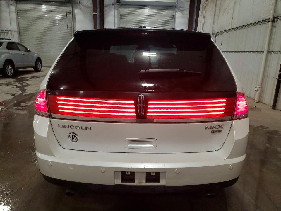 2010 Lincoln Townhouse MKX
