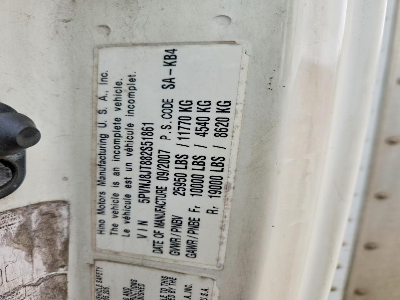 2008 Hino 258/268 BOX Truck