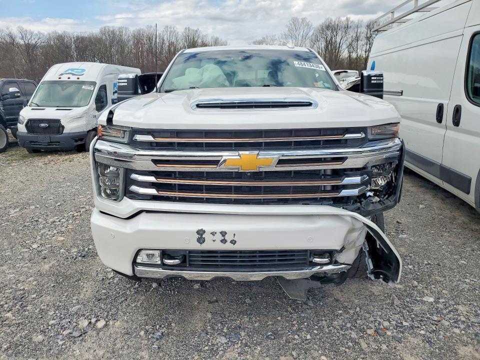 2022 Chevrolet Silverado K2500 High Country