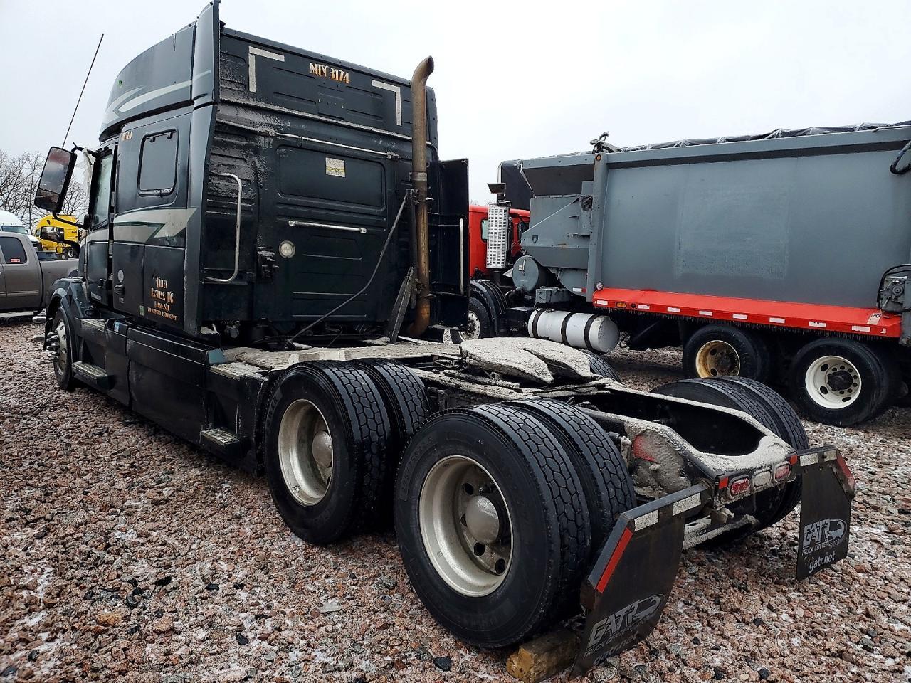 2018 Volv O VNL Semi Truck