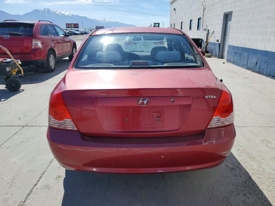 2004 Hyundai Elantra gls