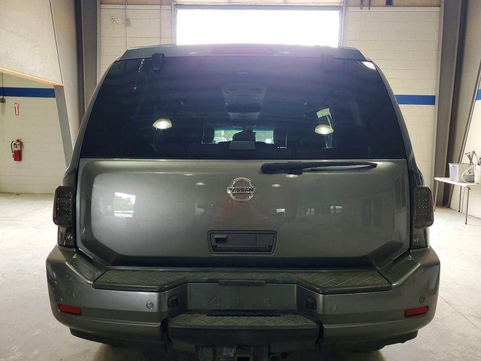 2015 Nissan Armada sv
