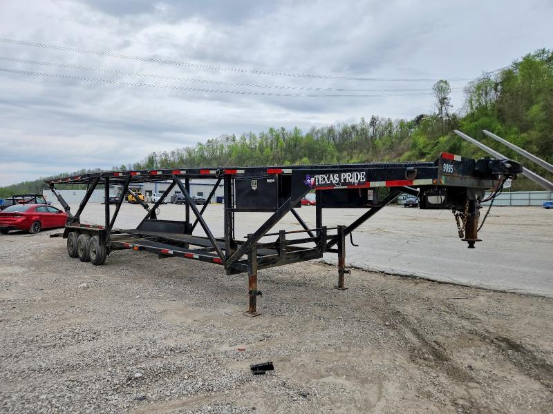 2022 Texas Bragg 2022  Carhauler-Car Carrier