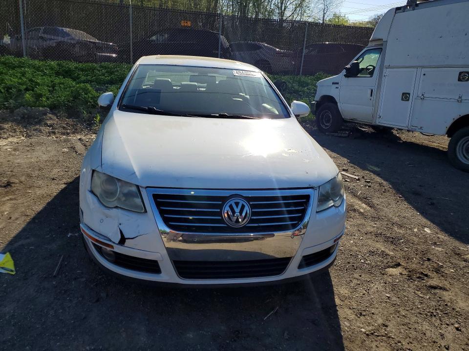 2008 Volkswagen Passat lux