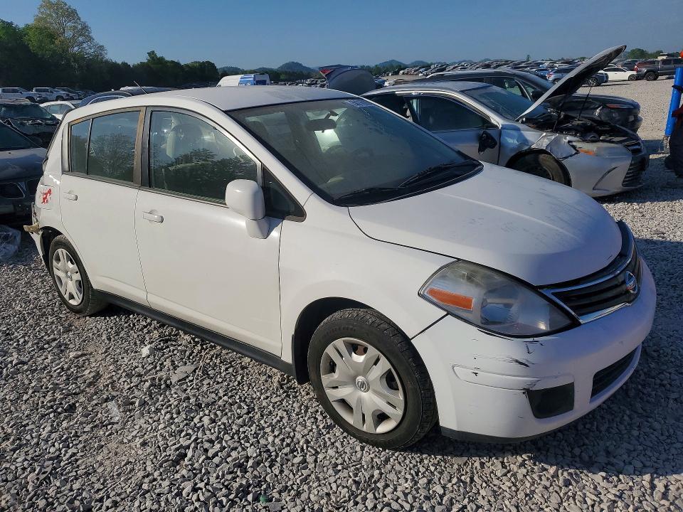 2010 Nissan Versa 1.8 s