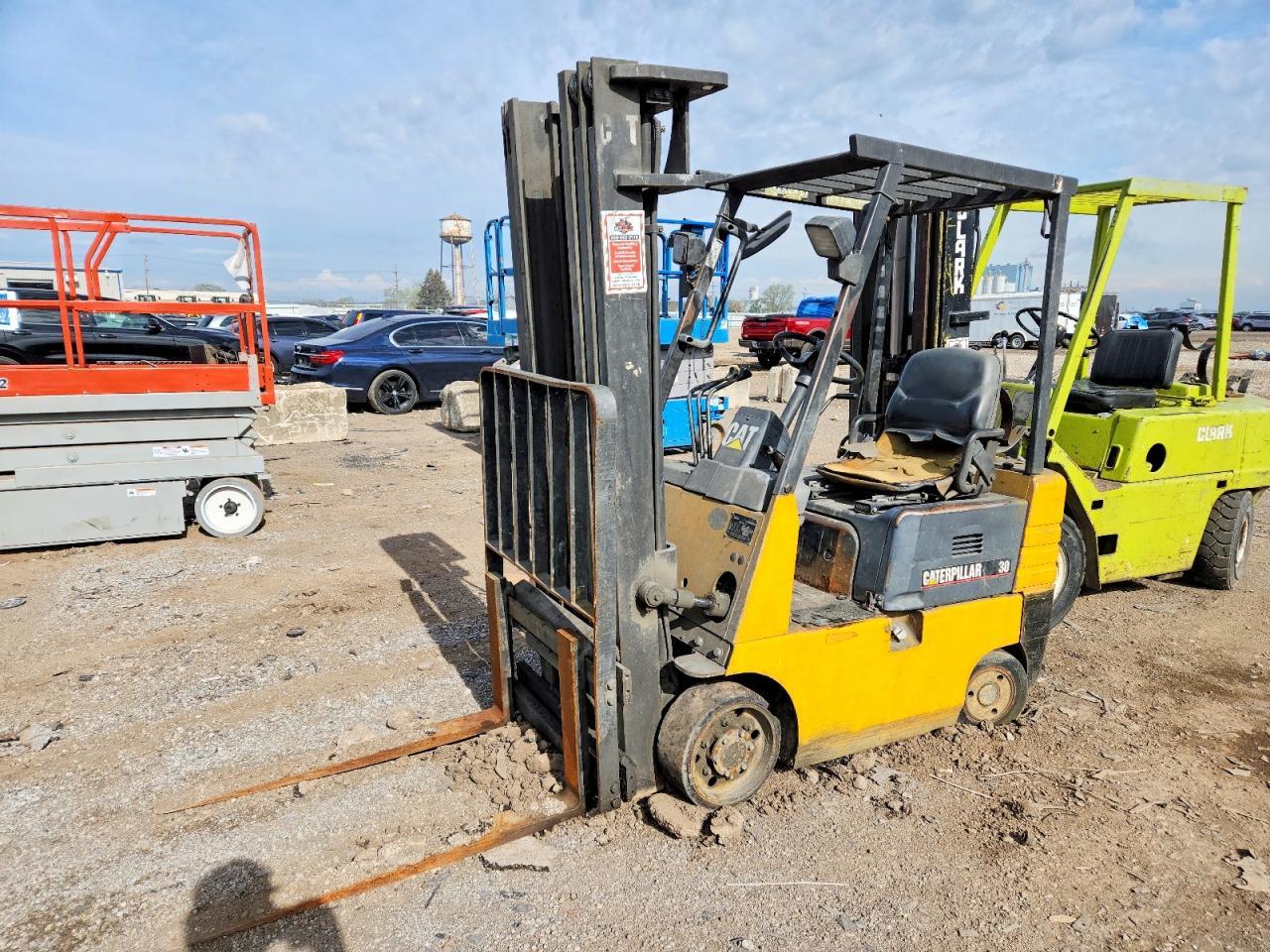 2000 Caterillar 2000 Caterpillar Forklift
