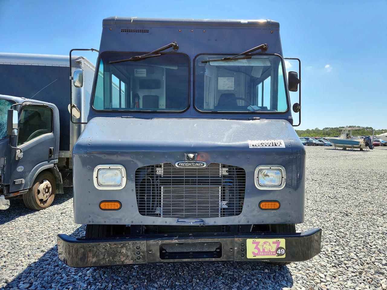 2020 Freightliner MT45G Chassis Delivery Truck