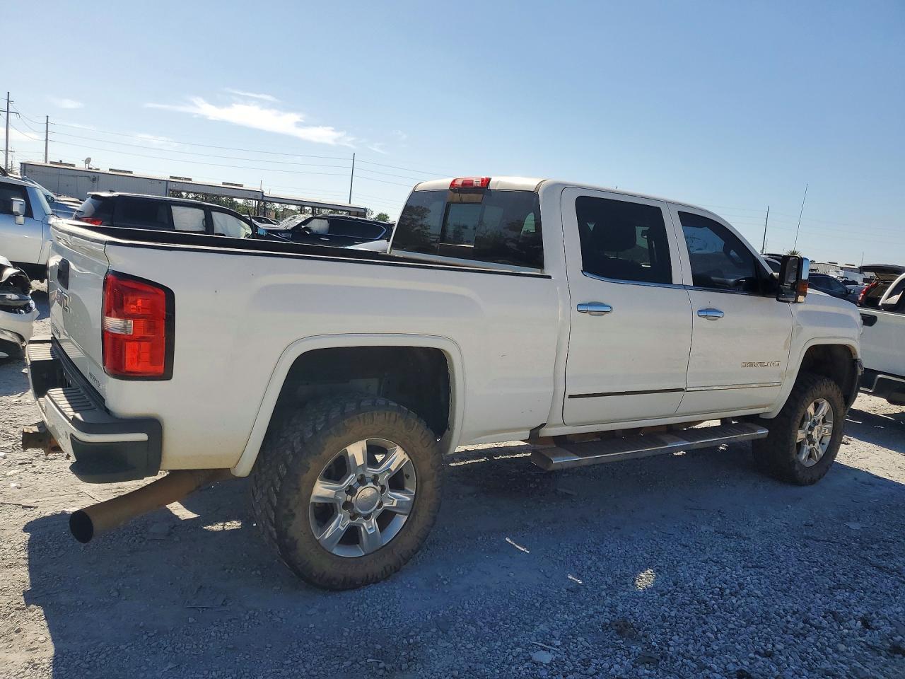 2016 GMC Sierra K2500 Denali