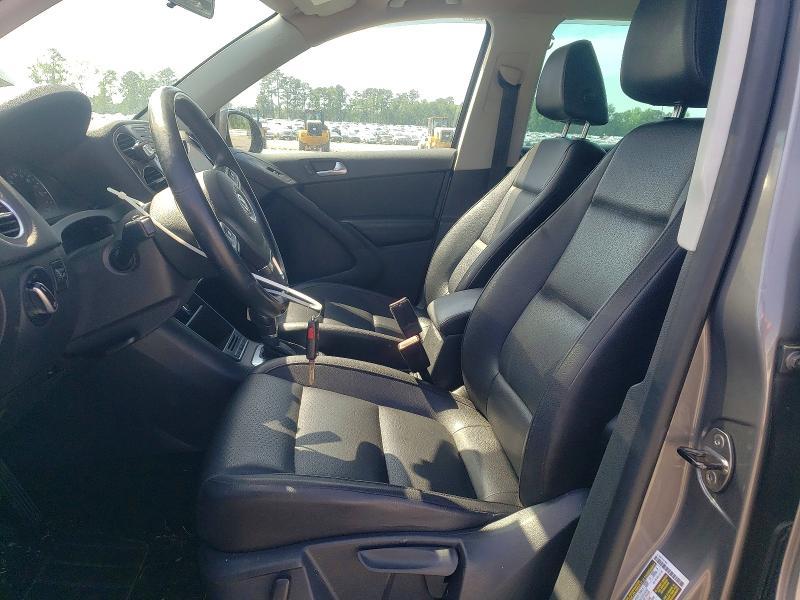 2011 Volkswagen Tiguan s