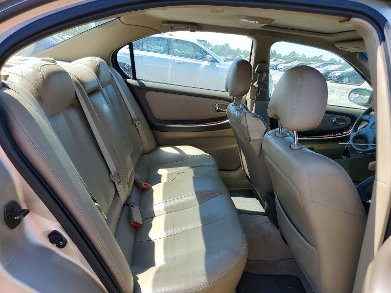 2000 Nissan Maxima gxe