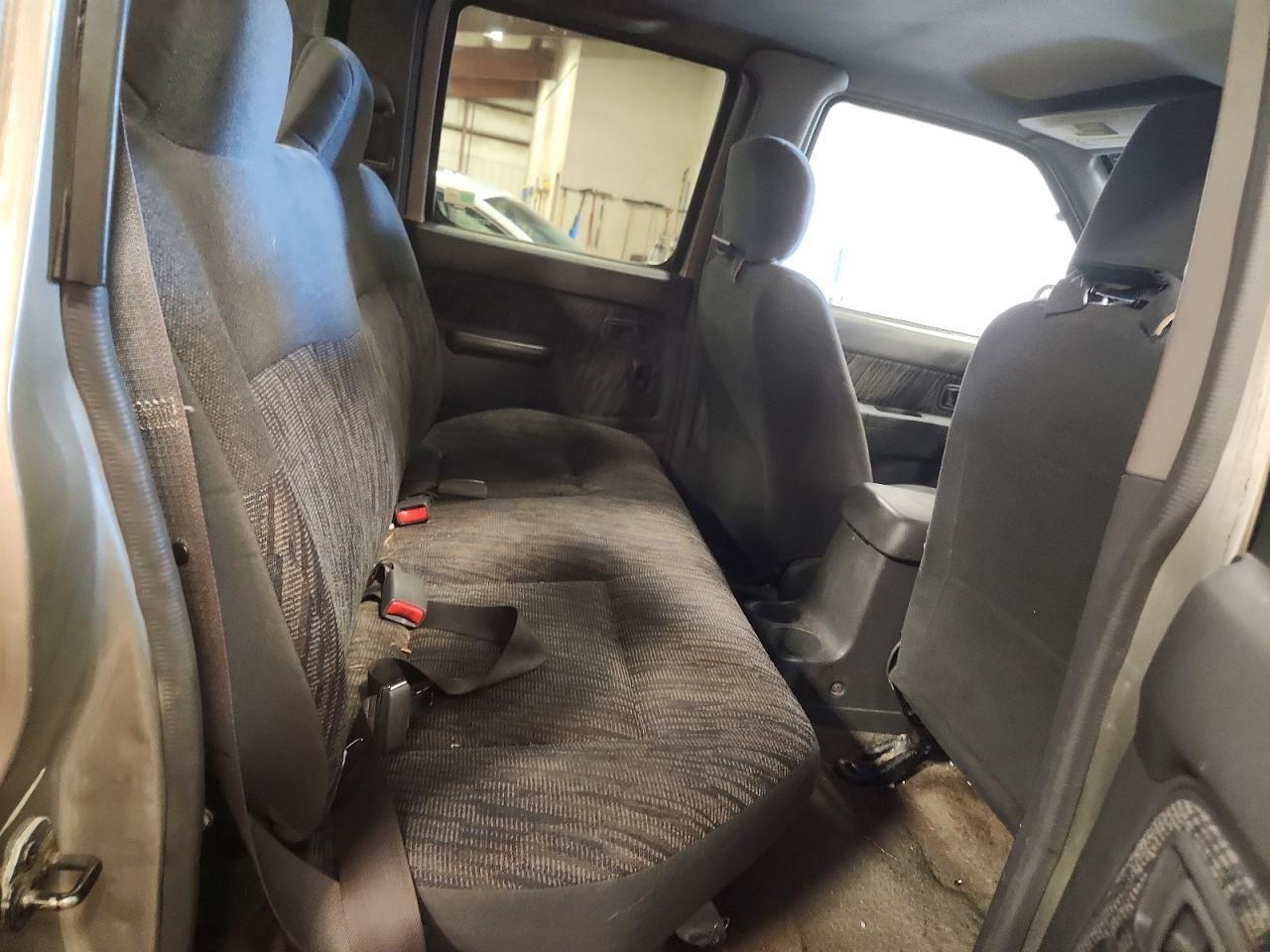 2000 Nissan Frontier XE