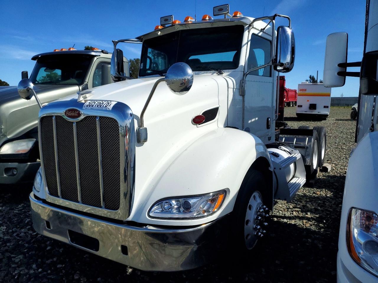 2013 Peterbilt 384