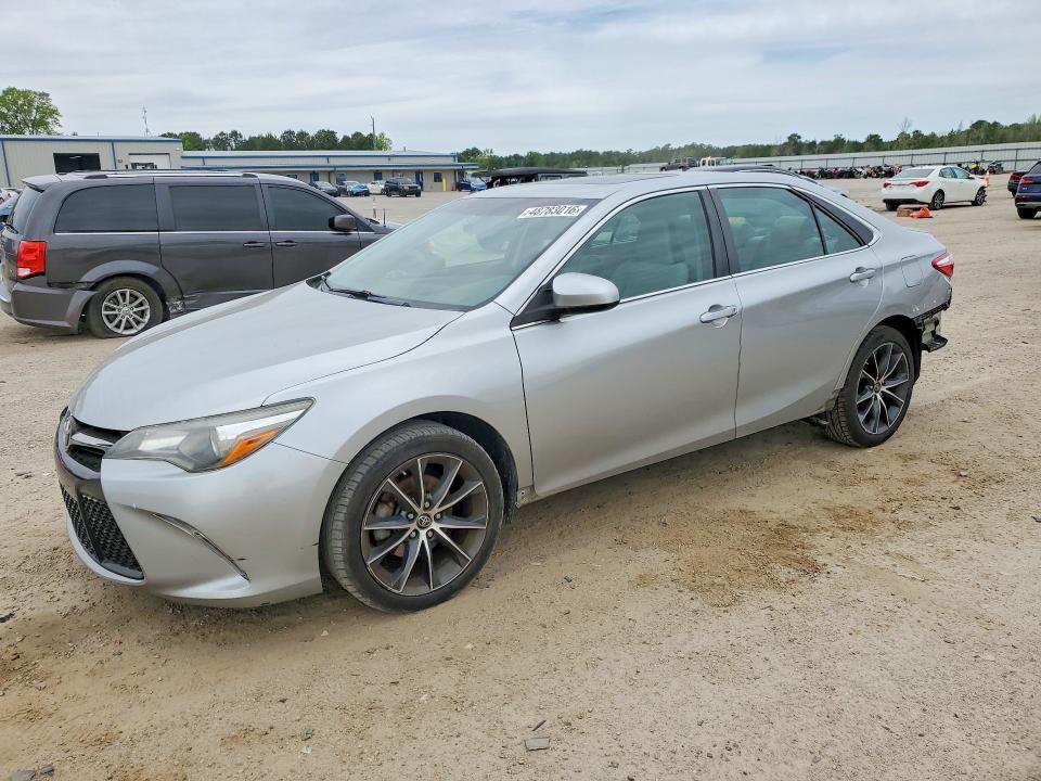 2015 Toyota Camry xse
