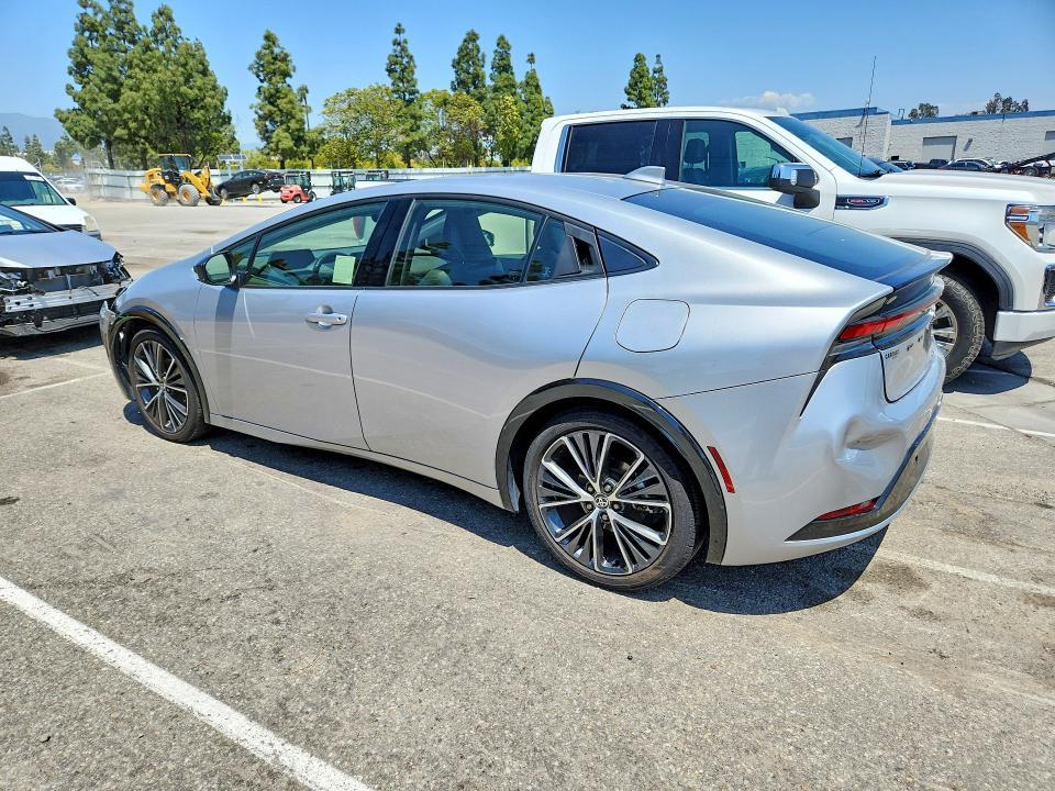2024 Toyota Prius xle