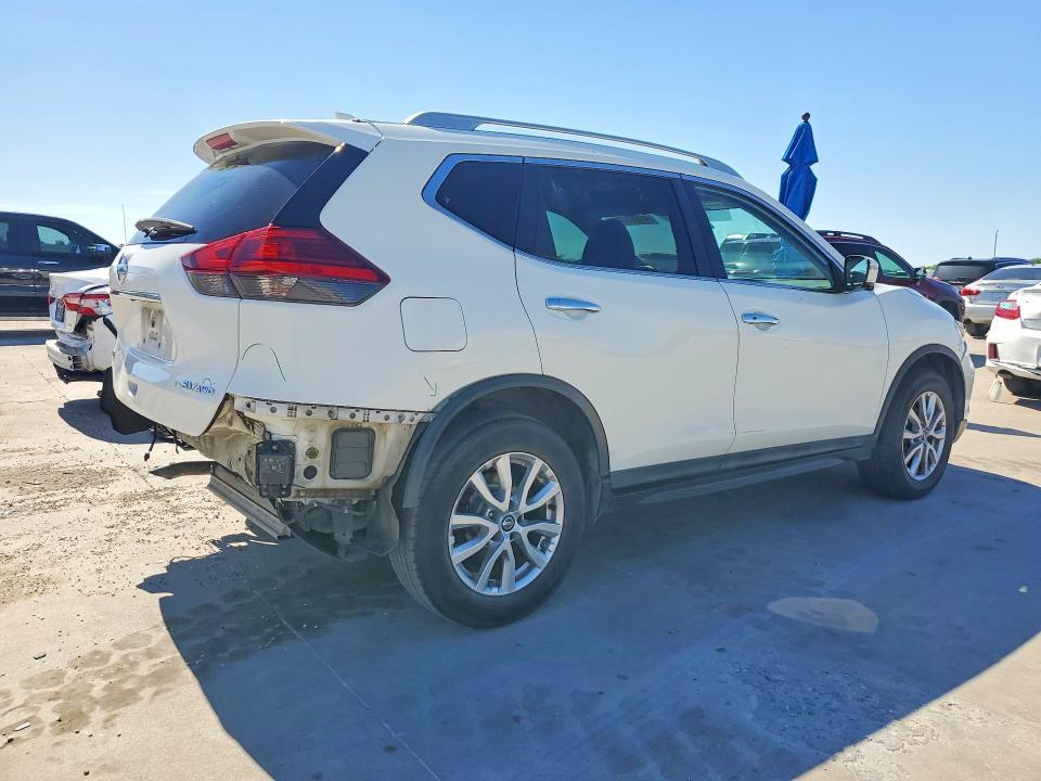 2017 Nissan Rogue sv