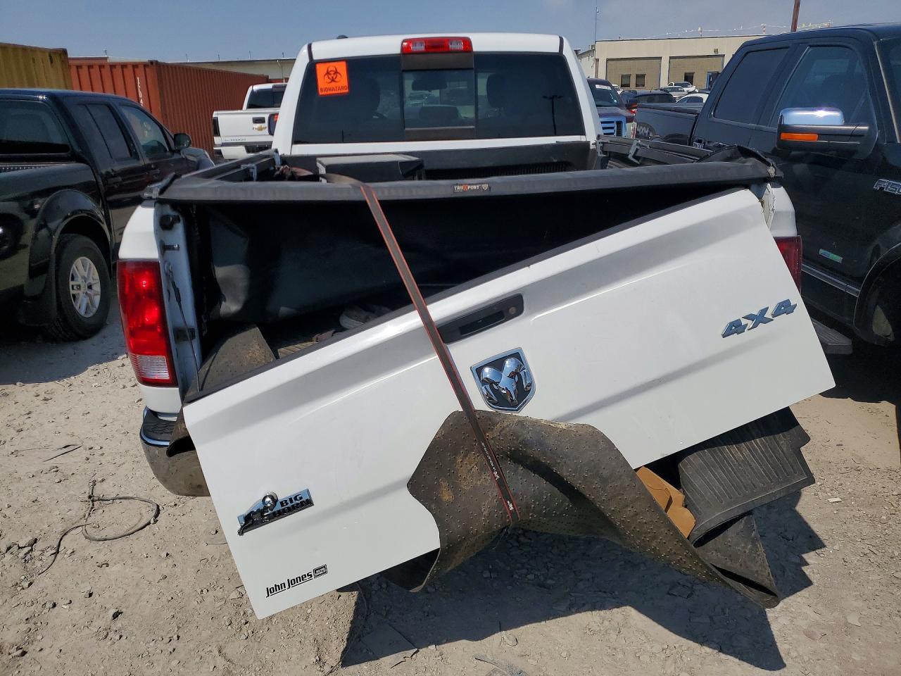 2016 Dodge RAM 1500 SLT