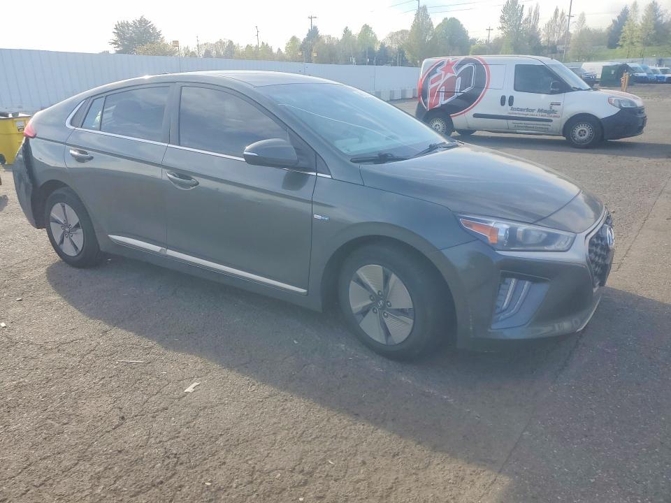 2020 Hyundai Ioniq Hybrid se