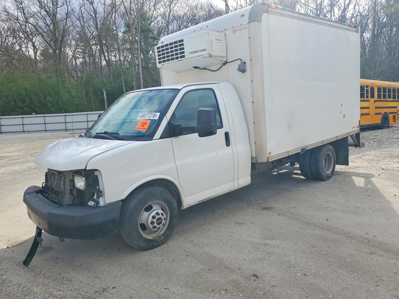 2015 GMC Savana Cutaway G3500